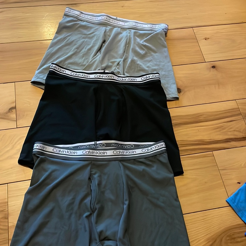 Men’s underwear washed but never wore didn’t like the brand.